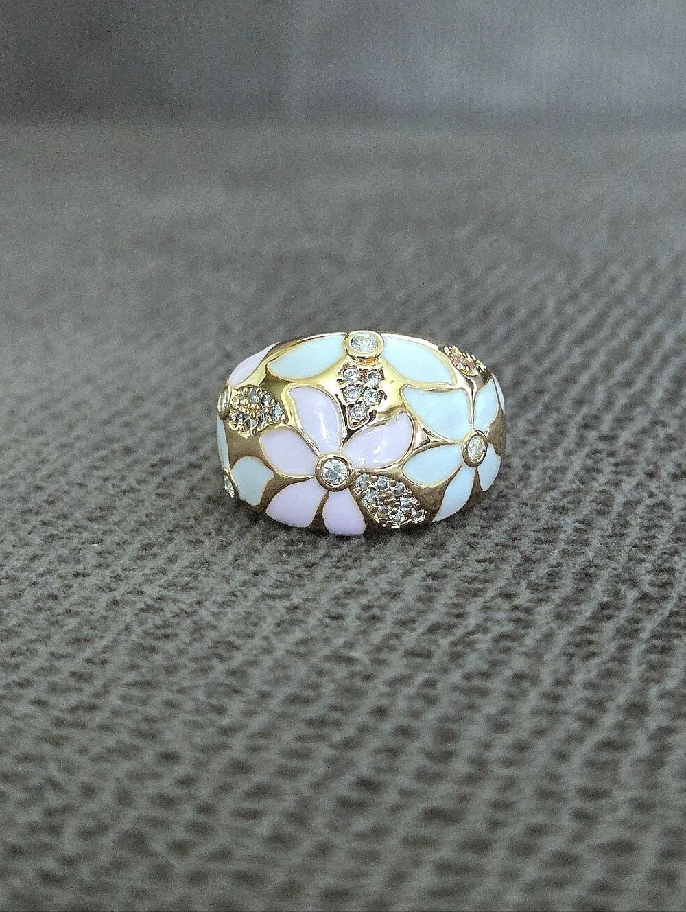 ✨️HP 2X✨️ Piper K Floral💐 Enamel Dome Ring💍 with Cubic Zirconias💎 - NWOT - Picture 6 of 15